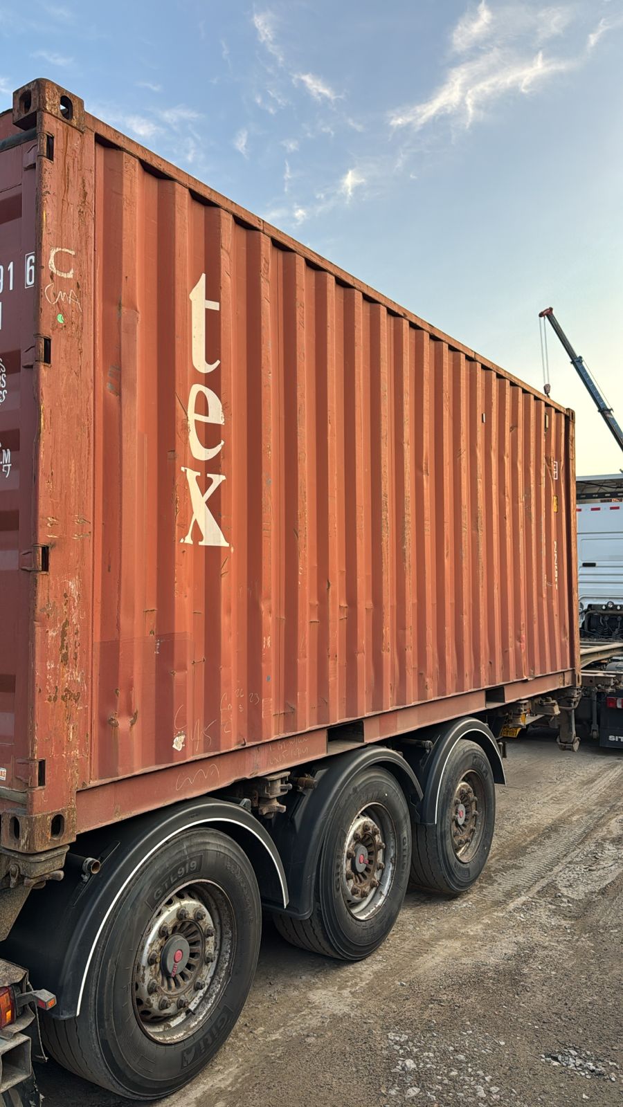 Морской контейнер TGHU1618916